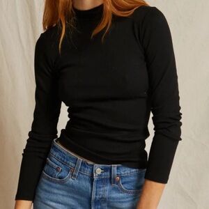 PERFECT WHITE TEE LAURYN MOCK NECK RIBBED TOP